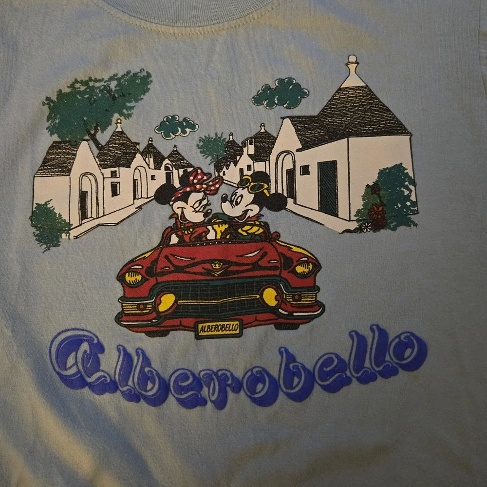 MICKEY & Minnie Alberobello Italy Red Convertible Travel Tee Royalcup Medium